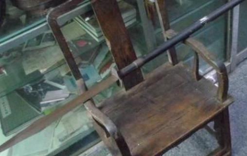 中国古代最强冷兵器陌刀，人马挡之俱碎