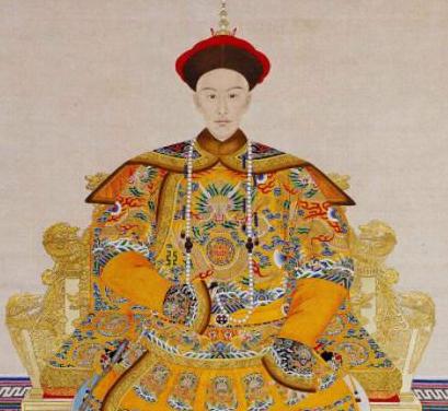 皇帝吃的好住的好 为何没有一个胖子出现呢