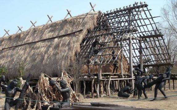 中国历史进程中的一个重要阶段：母系氏族公社