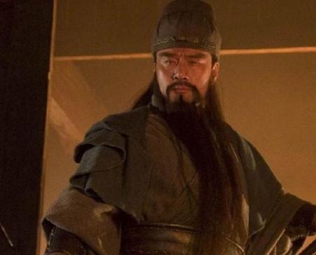 温酒斩华雄里的华雄是何许人也 这个故事是真实的吗