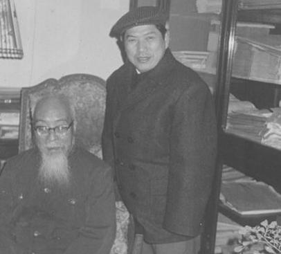 冯友兰:中国当代著名哲学家、教育家