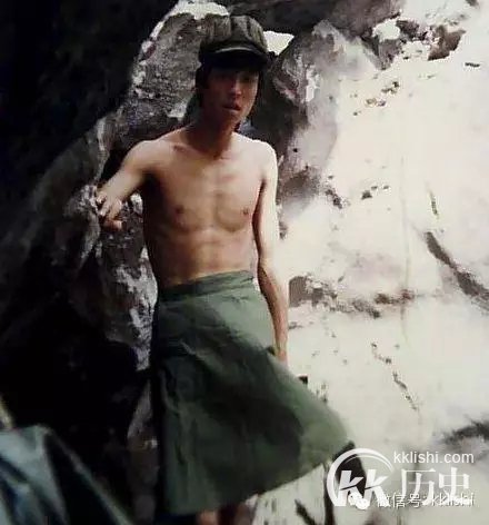 中越战争惊人秘闻：解放军为何裸体作战？