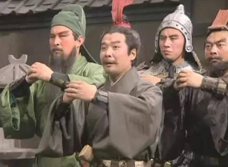 三国时期大家都染上了“刘备依赖症”！刘备奋斗的四个阶段！