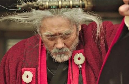 诸葛亮为何会选用空城计来应对司马懿的大军呢