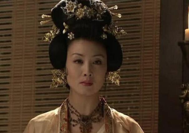 小妾将正室赶出家门,正室后来生下一女成古代最伟大的皇后之一