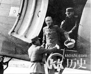 蒋介石逃离大陆：叶剑英为何不敢下令打其座机