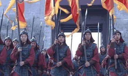 “土木堡之变”之后，他推举新帝挽救了国家的危亡！