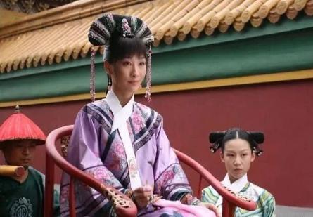 古代嫔妃的每个月的俸禄有多少 换到现在是多少钱