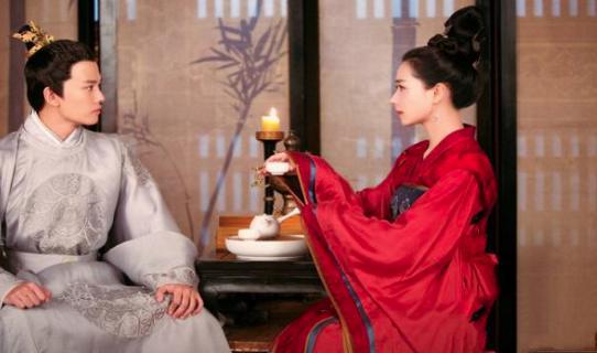 张丽华10岁入宫当宫女，被皇帝看中成贵妃