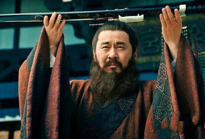 袁绍本来有一次击败曹操的机会 因为面子问题错失良机