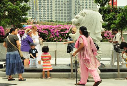 李光耀先生和陈嘉庚先生相比 谁将更可能千古流芳