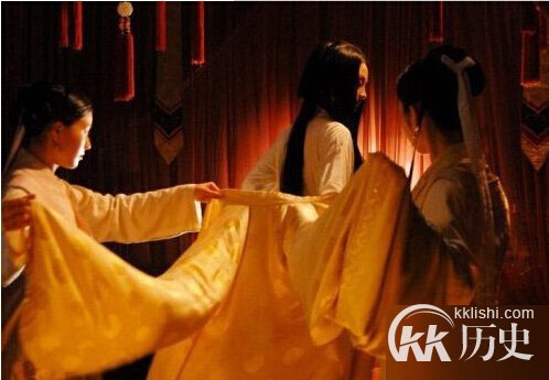 惊现古代选妃潜规则：女子选妃竟要被太监摸遍全身