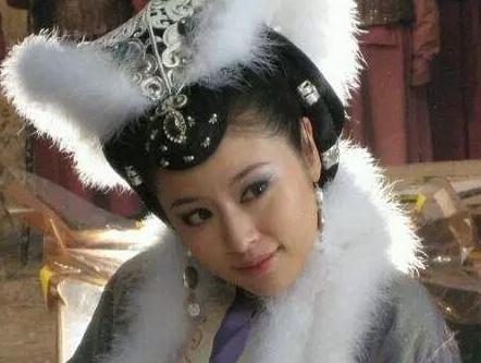 妲己出生引发异相,为何群妖跪拜?因为这件事让她报复社会