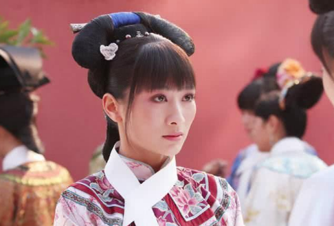 她是雍正晚年宠妃,后来为何被乾隆打压