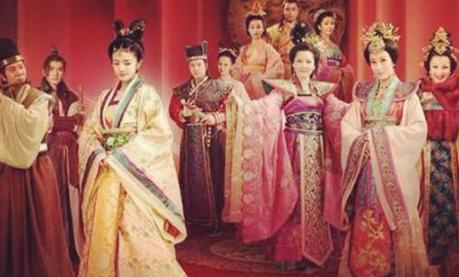 史上最大胆的医生!张由给王爷治病病没治好却升官了这么回事