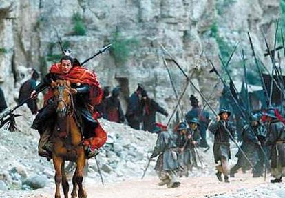 赤兔马一生有四个主人 个个惨死唯独此人例外