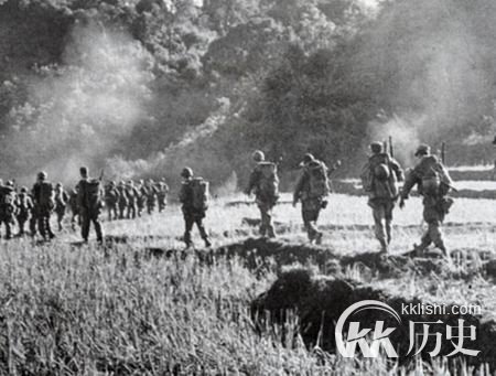 中国远征军战松山：前进1千米牺牲2千人
