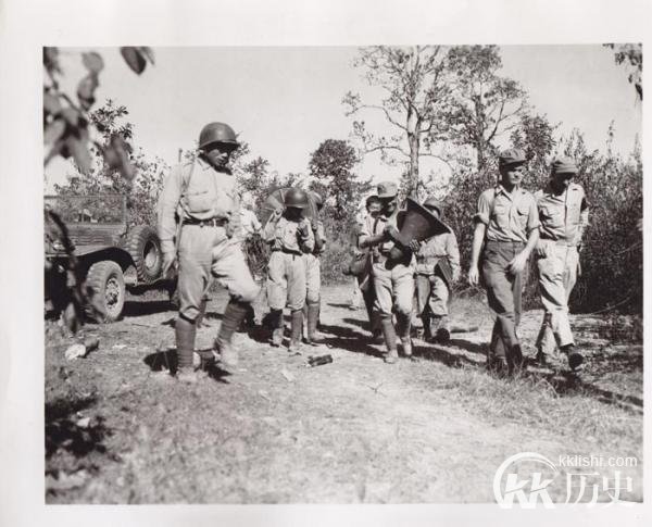 中国远征军战松山：前进1千米牺牲2千人
