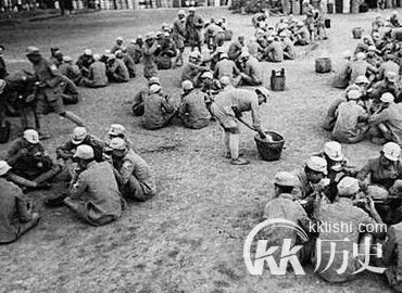 中国远征军战松山：前进1千米牺牲2千人
