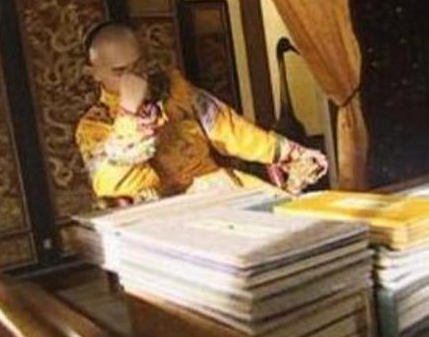 古代皇帝的一天是什么样的 看完别给电视剧骗了