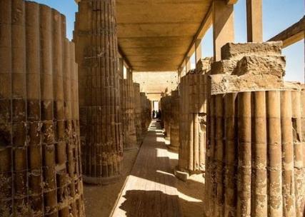 阶梯金字塔简介 金字塔分为几个步骤建设完成的