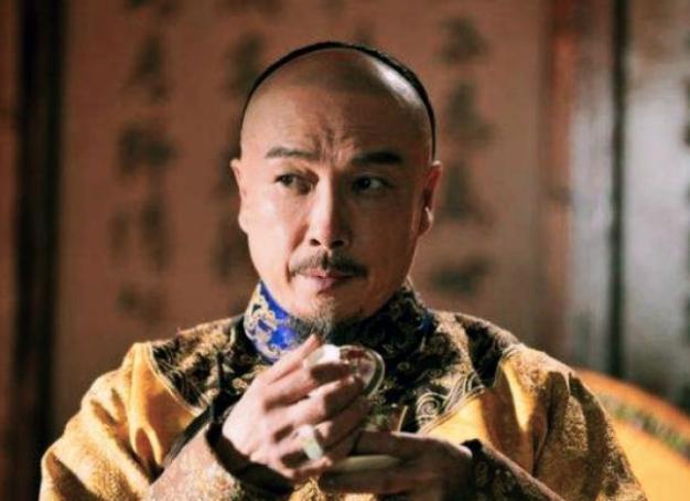 爱新觉罗·弘晳:得康熙钟爱,还差点成为皇位继承人