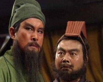 三英战吕布中只靠关羽和张飞二人能打败吕布吗