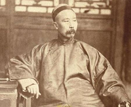 清朝时期的地方官如此之多 究竟谁的军权更大一些呢