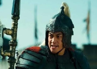 官渡之战中，曹操手下可用的青州军为何不足一万