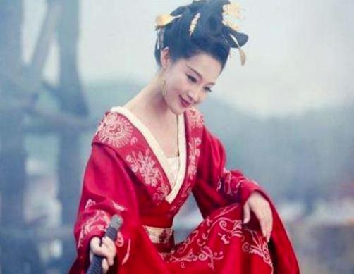 公主流落民间成奴婢,翻身回宫后将主子打入死牢