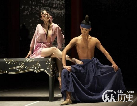 武松杀嫂：武松为何要将潘金莲衣服扒光