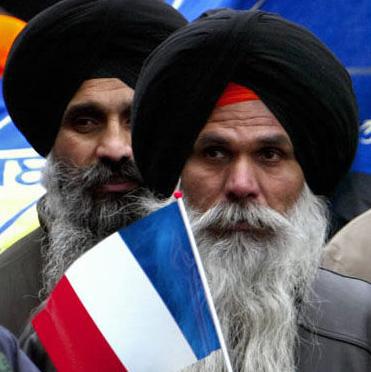 锡克教:15世纪末由那纳克创立于印度西北部旁遮普地区