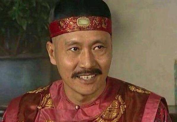 一品总督和正二品巡抚都是封疆大吏，谁的权力更大