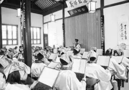 你知道华太师家族是什么样的吗 他可是当时天下闻名的无锡三大富商之一