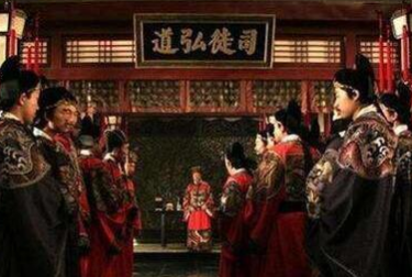 在古代历朝历代的官员假期是什么样的