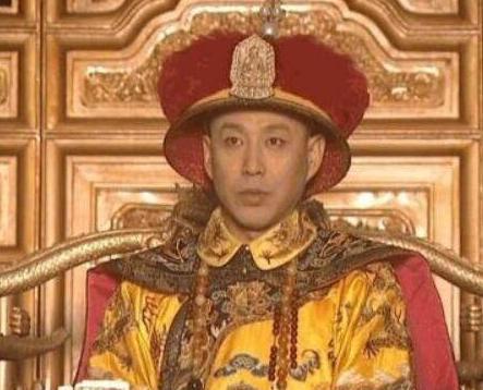 他是顺治最喜欢的儿子 他若是不死的话康熙的位子就的挪一挪