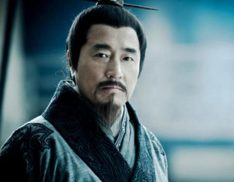 刘邦在秦始皇的政策上小小改动一笔，汉朝就比秦朝长寿30倍多！