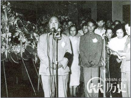 是什么导致陈毅战上损兵折将败下阵来