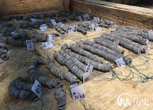 最新考古发现：两千年前西汉列侯墓发现10余吨铜钱