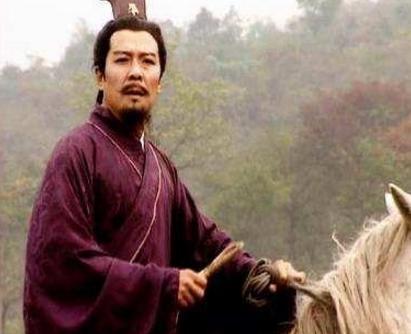 刘备摔阿斗不是真的收买人心 那他出处于什么目的