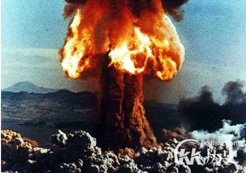 揭秘中国氢弹爆炸内幕：飞行员忘记投弹