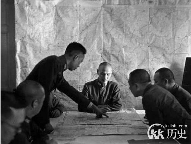 武汉会战蒋介石亲自坐镇指挥 却节节败退