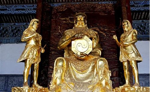 关于青帝伏羲出世的神话故事