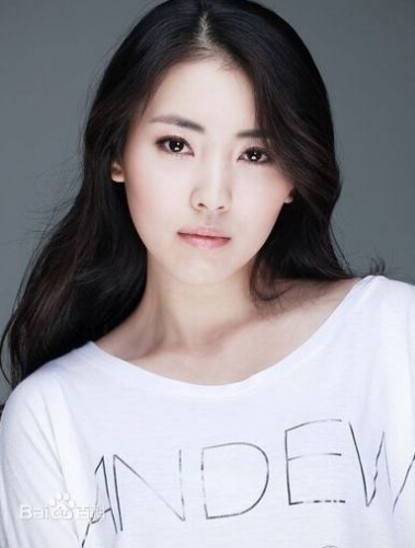 少年四大名捕蝶舞和如烟是同一个人吗