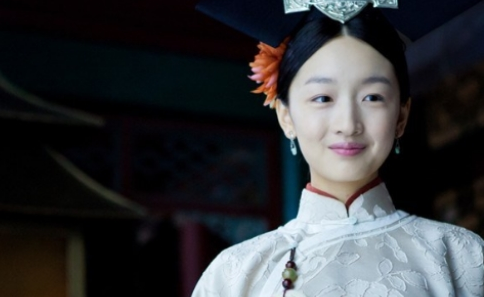 成妃:宫女出身的妃子,为康熙生下皇二十四子