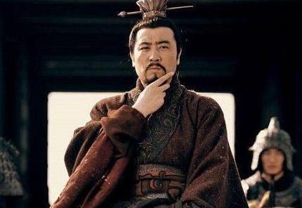 同样都是深处乱世之中 为何曹操穷尽一生只落得个三分天下的地步呢