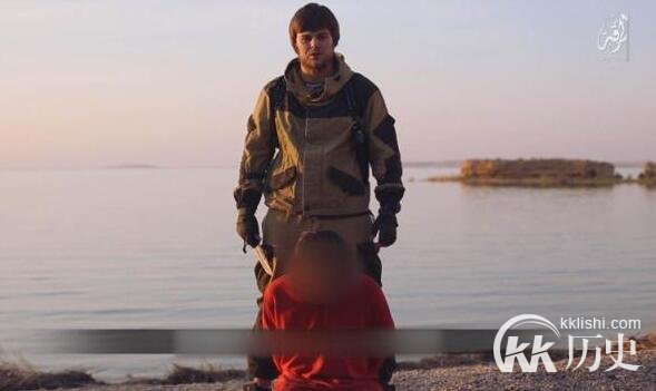 isis 斩首完整视频：俄罗斯间谍被俄“圣战者”斩首