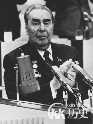 历史揭秘：究竟谁才是苏联的掘墓人？
