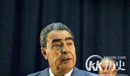 历史揭秘：究竟谁才是苏联的掘墓人？
