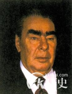 历史揭秘：究竟谁才是苏联的掘墓人？
